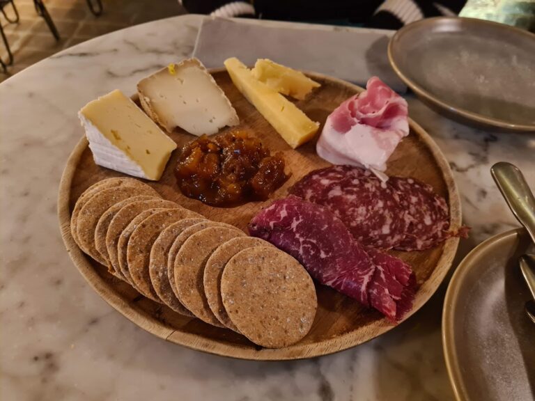 The Drop Wine Bar 2 768x576