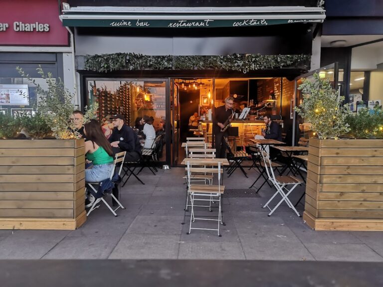 89 Social Steet Terrace